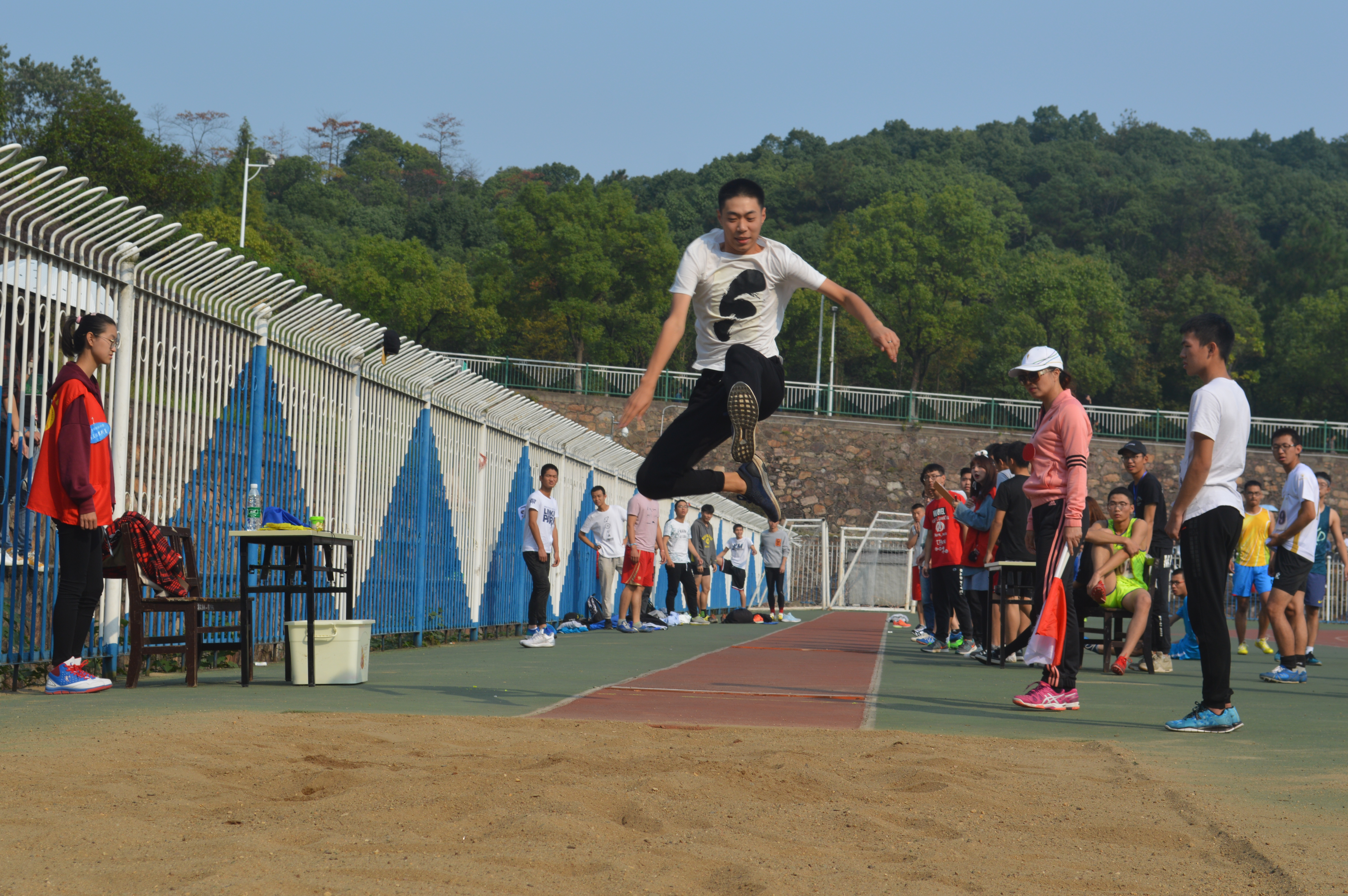 伟德BETVLCTOR